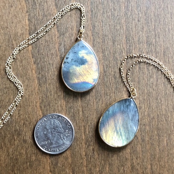 ❗️LAST❗️Labradorite Teardrop Necklace - Picture 7 of 7